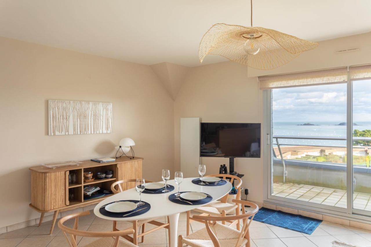 Heol - Appartement 2 Chambres - Vue Mer Et Parking Dinard Kültér fotó